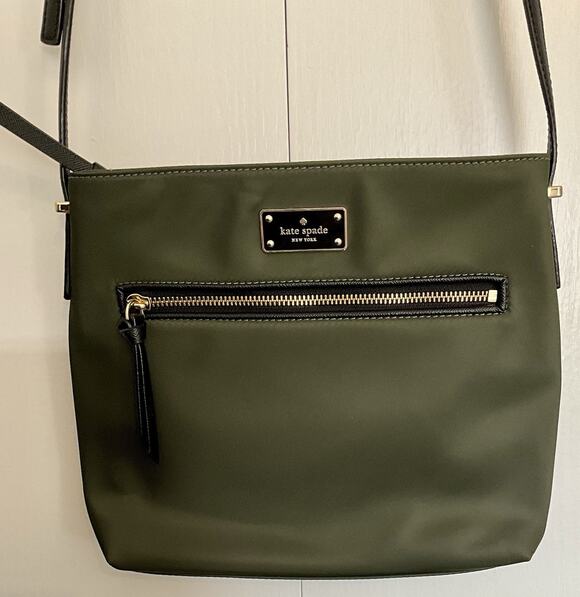 kate spade new york Handbags - Kate Spade New York Dessi Wilson Road Nylon Crossbody Bag In Olive Green NWOT